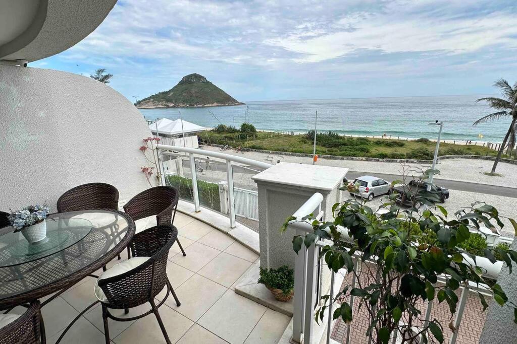 Do Recreio Pe Na Areia *