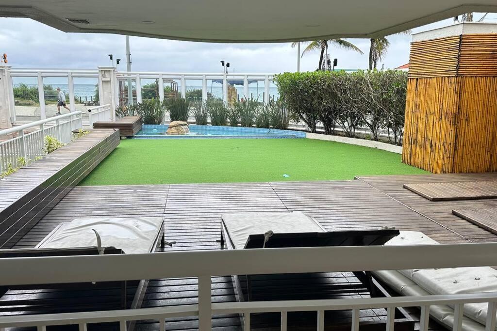 Do Recreio Pe Na Areia *